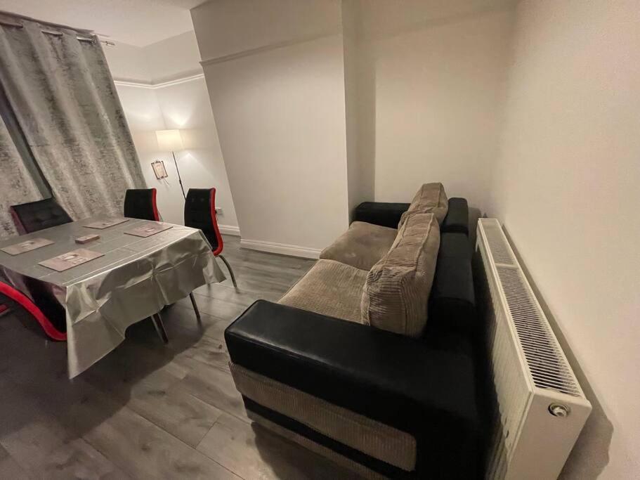 Large Beautiful 3 Bed House In City Of Birmingham Zewnętrze zdjęcie